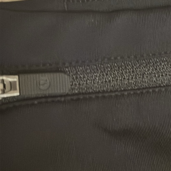 lululemon athletica Women's Black Athletic Shorts - Picture 4 of 8